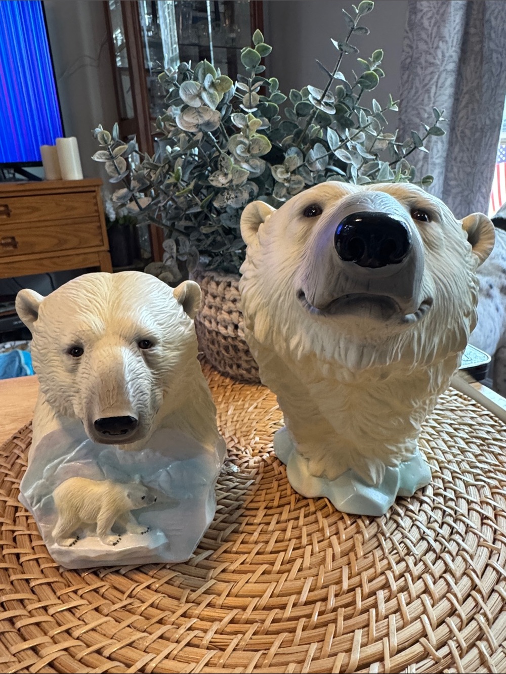 Polar Bear Figurine Decorative Home Accent